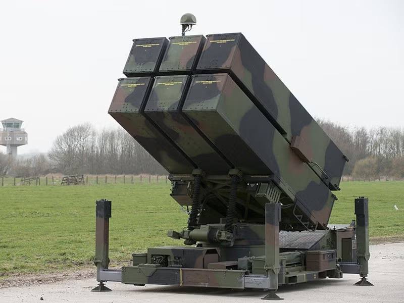 Surface-to-Air Rockets and Missiles